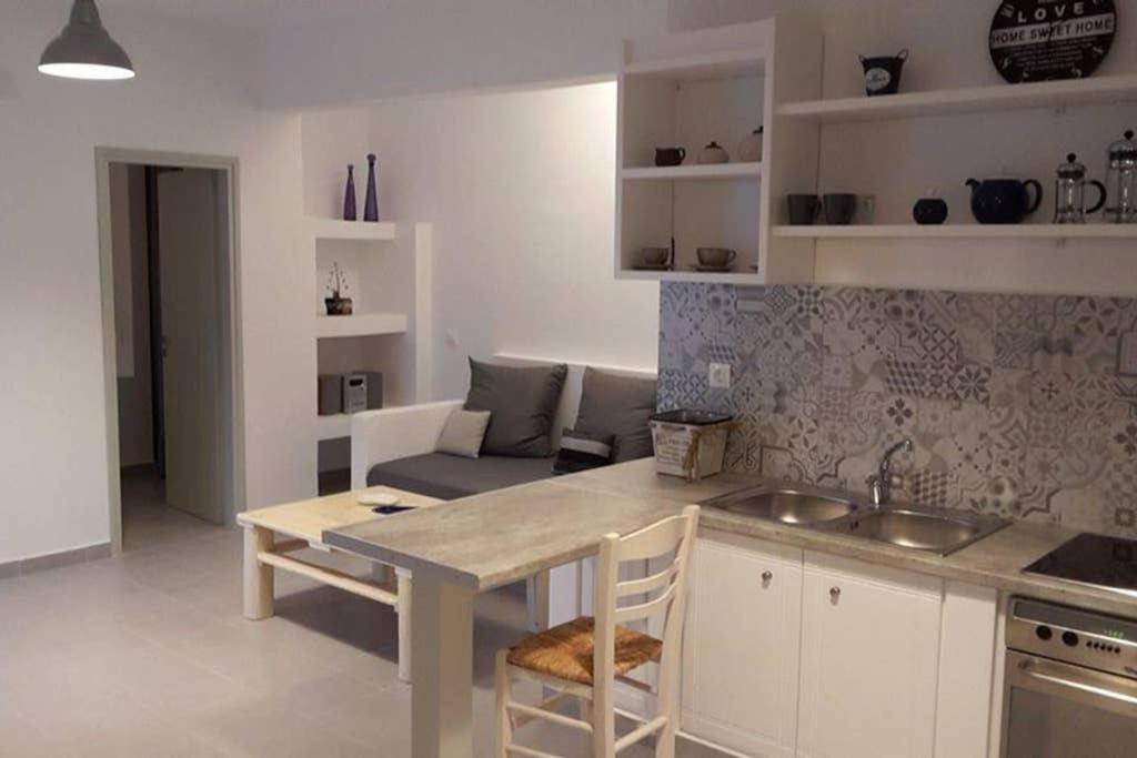 Mariannas House Apartman Náusza Kültér fotó