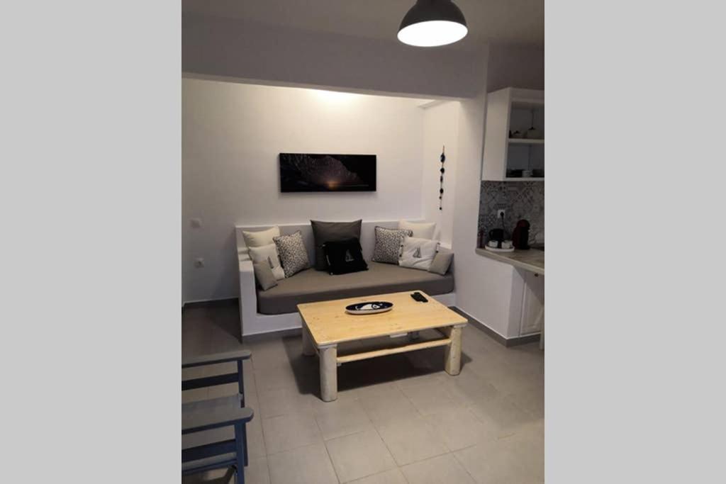 Mariannas House Apartman Náusza Kültér fotó