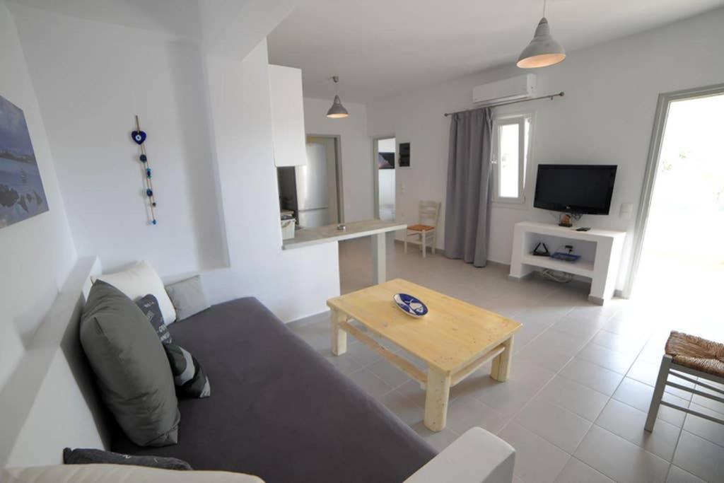 Mariannas House Apartman Náusza Kültér fotó